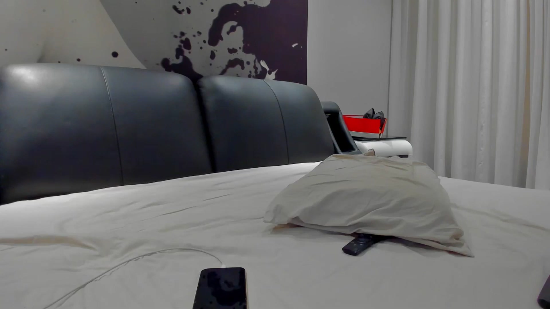 Gallery image thumbnail from SophiaSanty's myfreecams stream on, 10/23/2024, 19:08 image 16 of 20