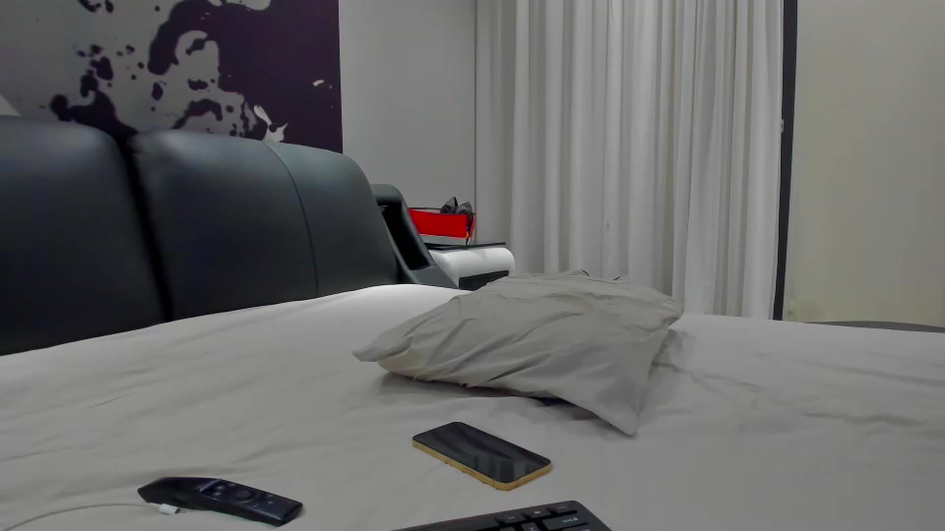 Gallery image thumbnail from SophiaSanty's myfreecams stream on, 10/23/2024, 21:36 image 20 of 20