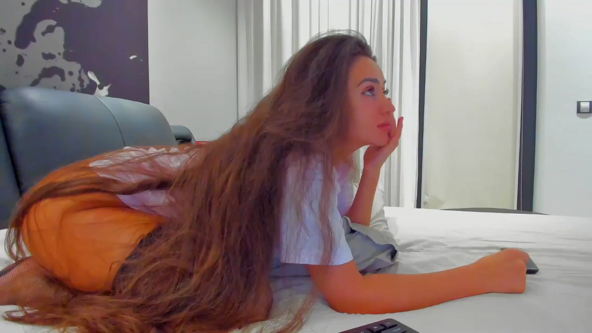 Gallery image thumbnail from SophiaSanty's myfreecams stream on, 10/24/2024, 22:03 image 14 of 20