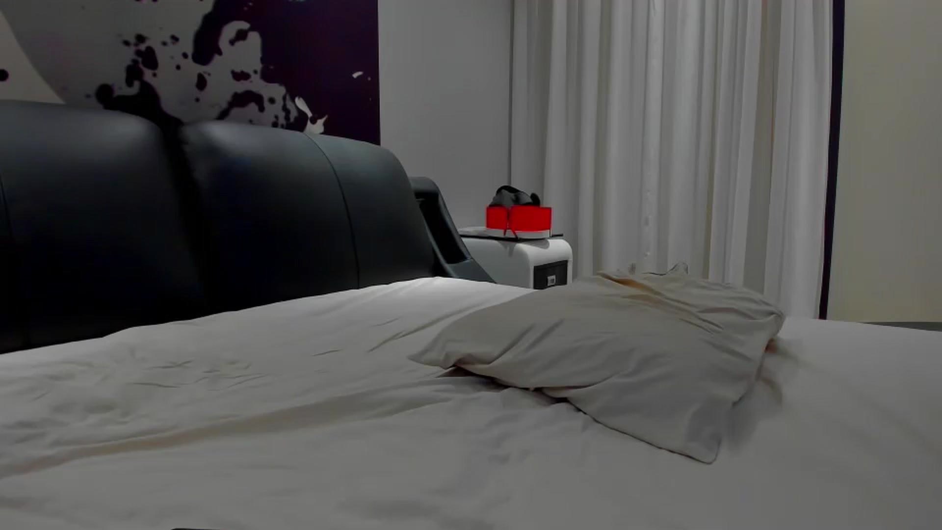 Gallery image thumbnail from SophiaSanty's myfreecams stream on, 10/30/2024, 21:52 image 6 of 20