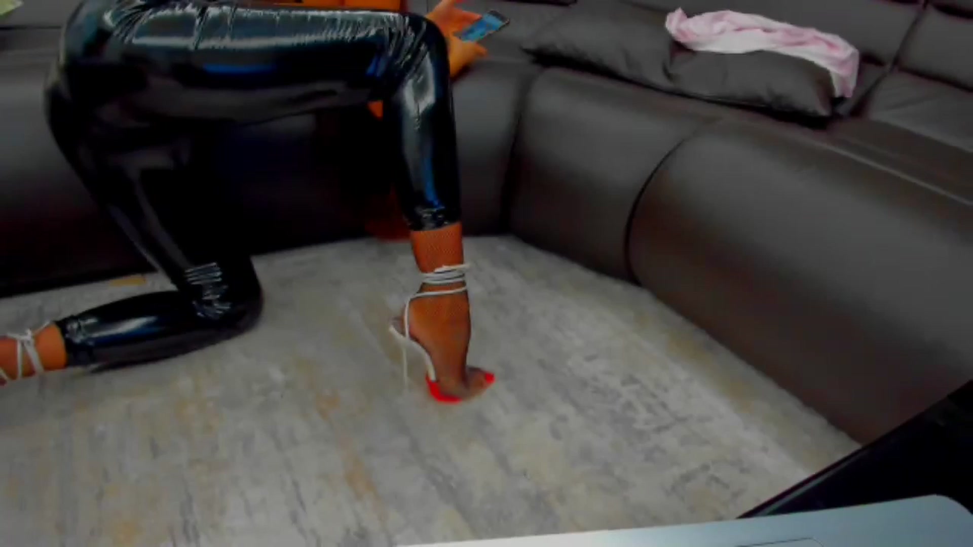 Gallery image thumbnail from SophiaSanty's myfreecams stream on, 11/02/2024, 24:26 image 20 of 20