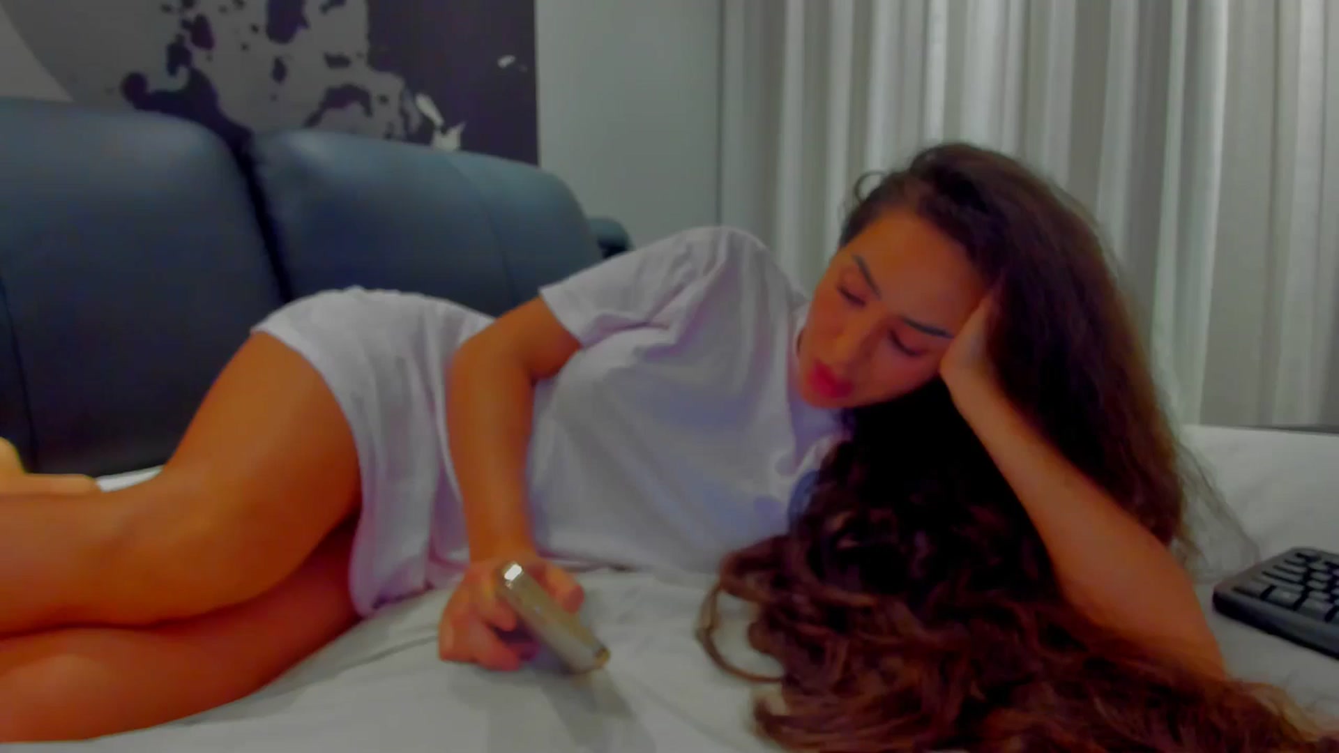 Gallery image thumbnail from SophiaSanty's myfreecams stream on, 11/04/2024, 20:41 image 8 of 20