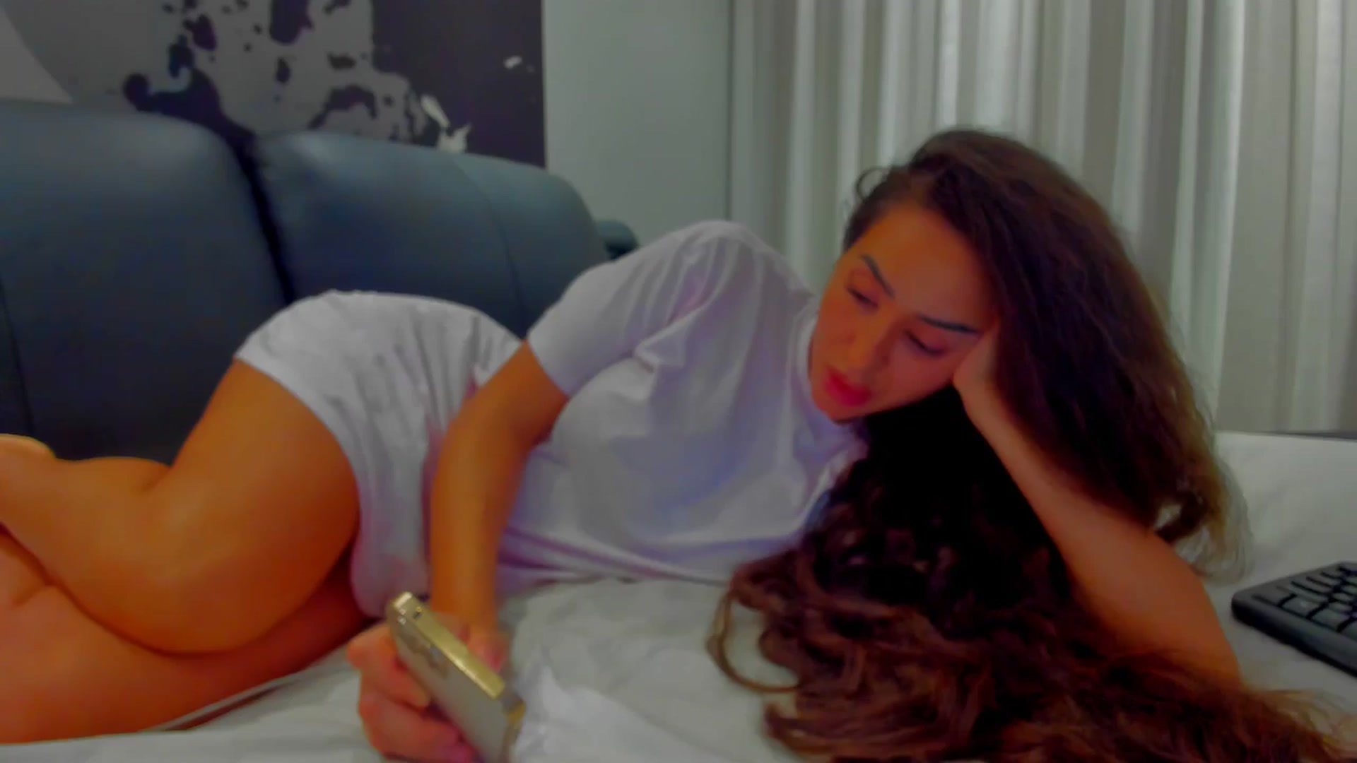 Gallery image thumbnail from SophiaSanty's myfreecams stream on, 11/04/2024, 20:41 image 4 of 20