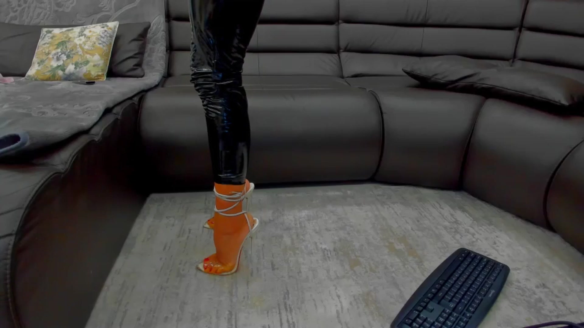 Gallery image thumbnail from SophiaSanty's myfreecams stream on, 11/08/2024, 24:39 image 2 of 20