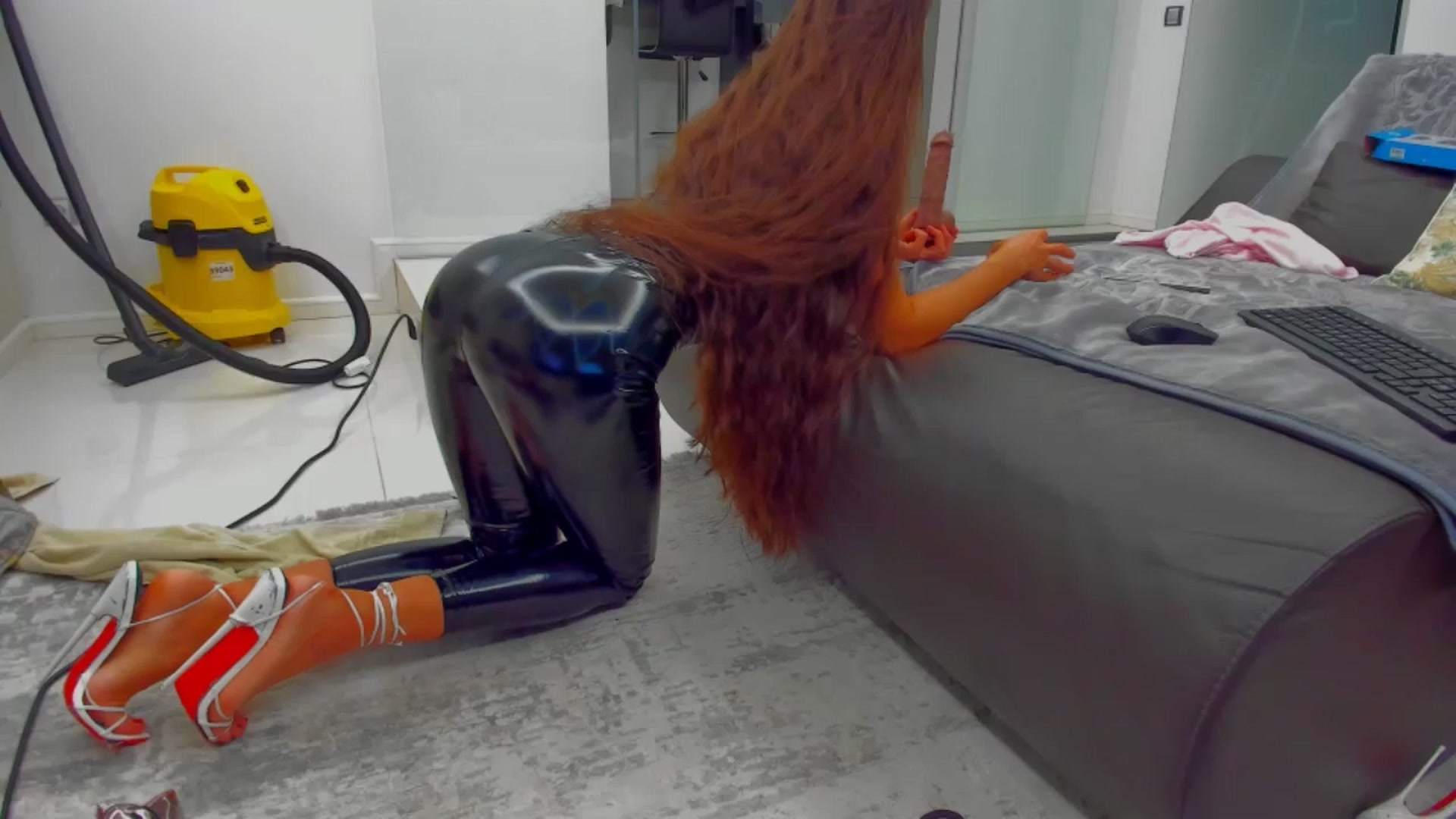 Gallery image thumbnail from SophiaSanty's myfreecams stream on, 11/08/2024, 03:55 image 13 of 20