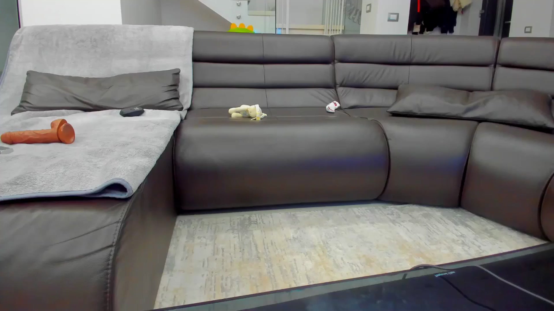 Gallery image thumbnail from SophiaSanty's myfreecams stream on, 01/03/2025, 21:28 image 1 of 20