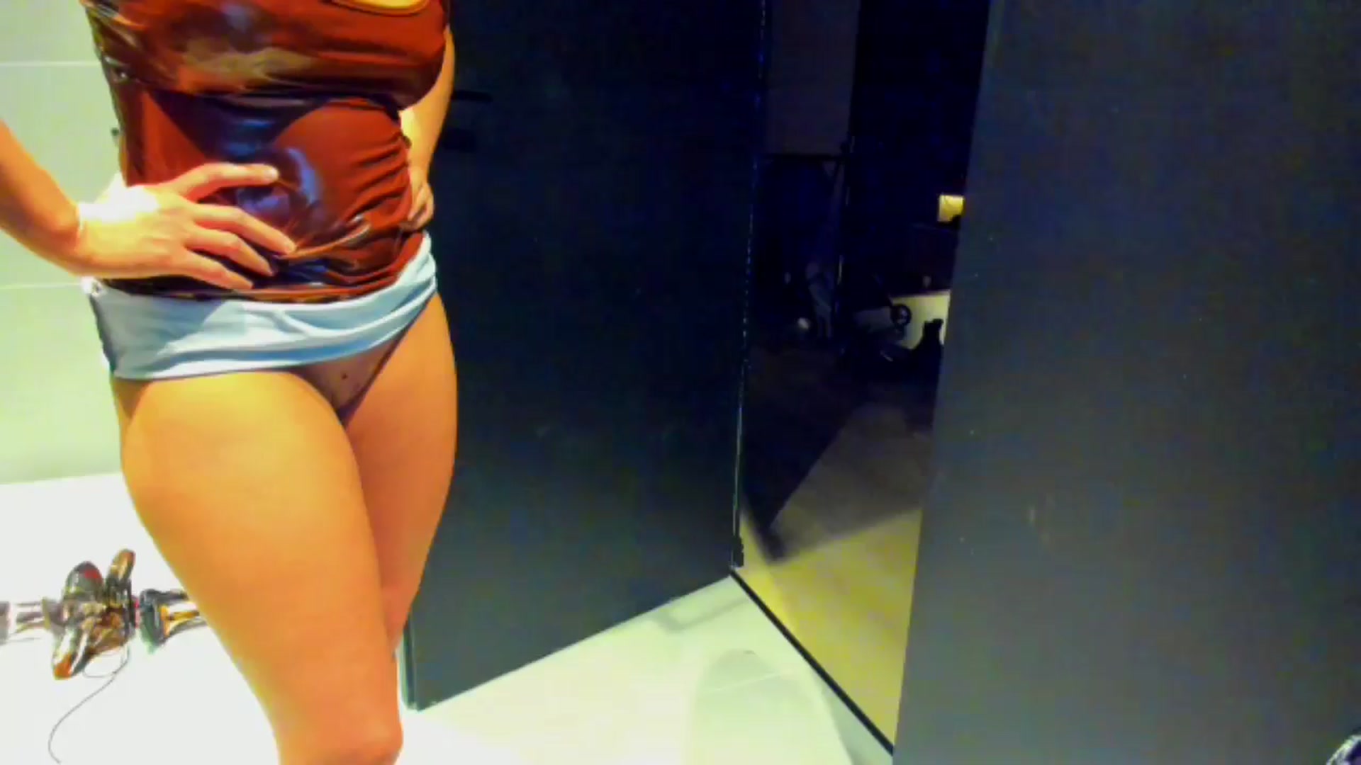 Gallery image thumbnail from SophiaSanty's myfreecams stream on, 01/19/2025, 03:03 image 2 of 20