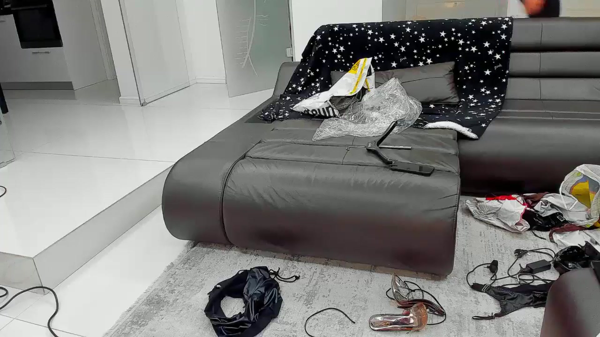 Gallery image thumbnail from SophiaSanty's myfreecams stream on, 10/28/2025, 22:52 image 11 of 20