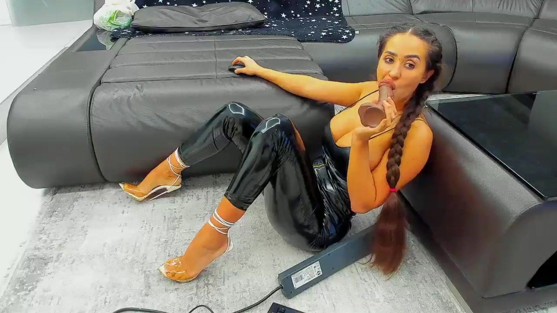 Gallery image thumbnail from SophiaSanty's myfreecams stream on, 01/29/2026, 22:43 image 14 of 20