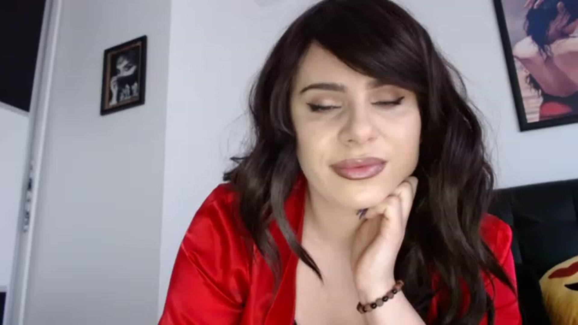 Gallery image thumbnail from Sophia_88x's myfreecams stream on, 12/06/2022, 12:58 image 13 of 20