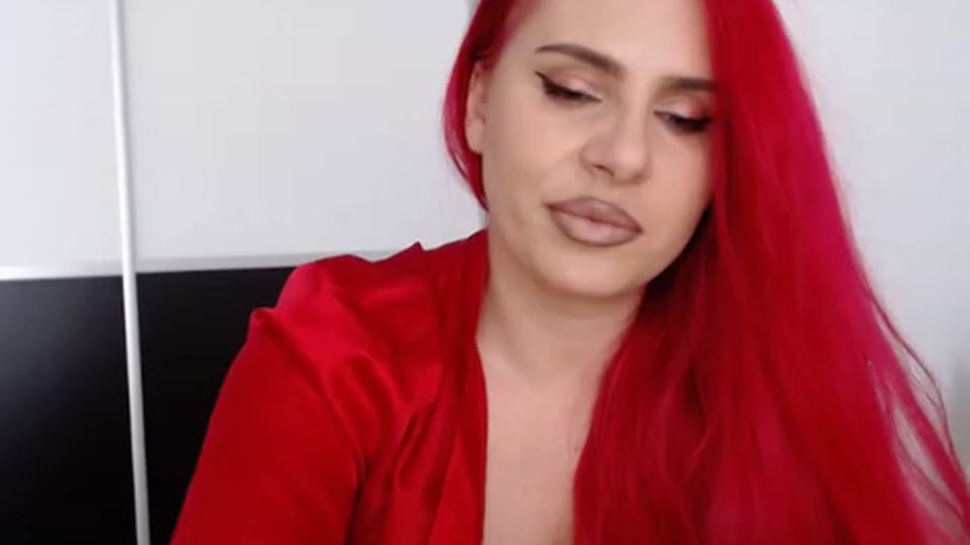 Gallery image thumbnail from Sophia_88x's myfreecams stream on, 01/28/2023, 14:08 image 16 of 20