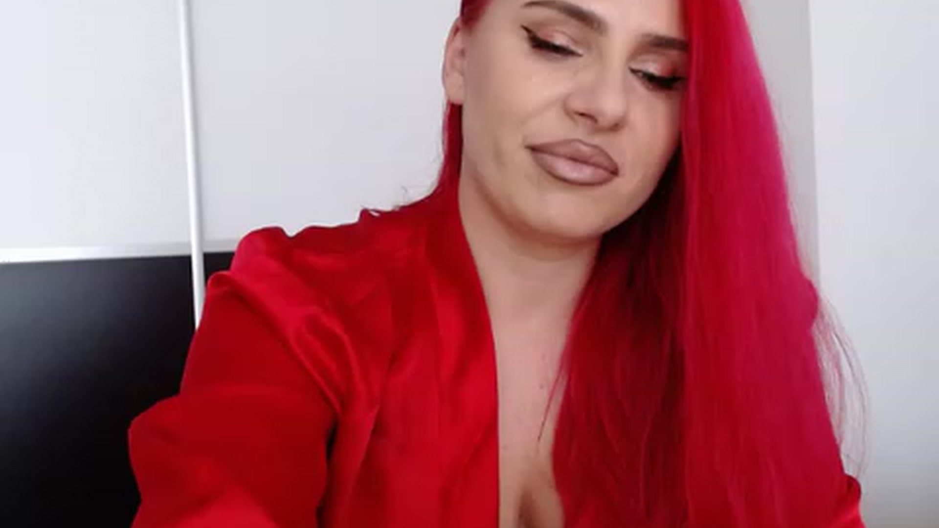 Gallery image thumbnail from Sophia_88x's myfreecams stream on, 01/28/2023, 14:08 image 12 of 20