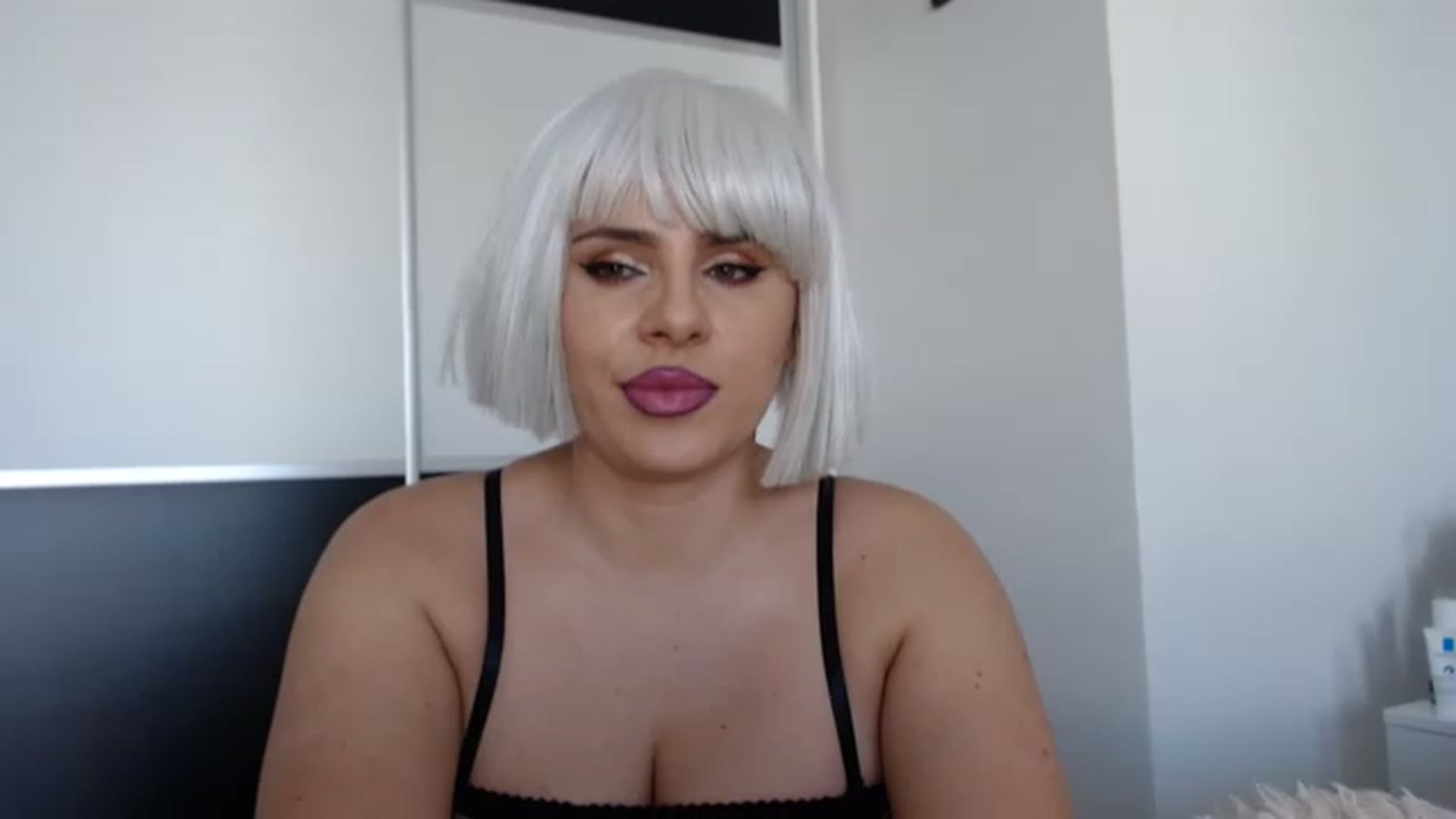 Gallery image thumbnail from Sophia_88x's myfreecams stream on, 02/15/2023, 12:23 image 1 of 20