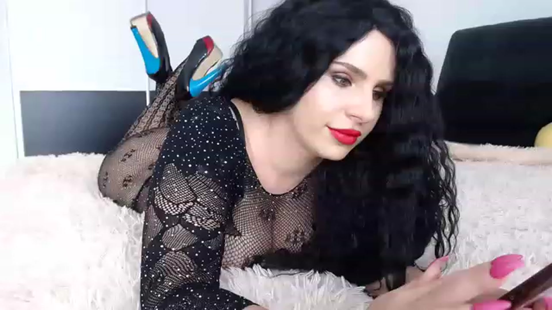 Gallery image thumbnail from Sophia_88x's myfreecams stream on, 02/27/2023, 12:31 image 12 of 20