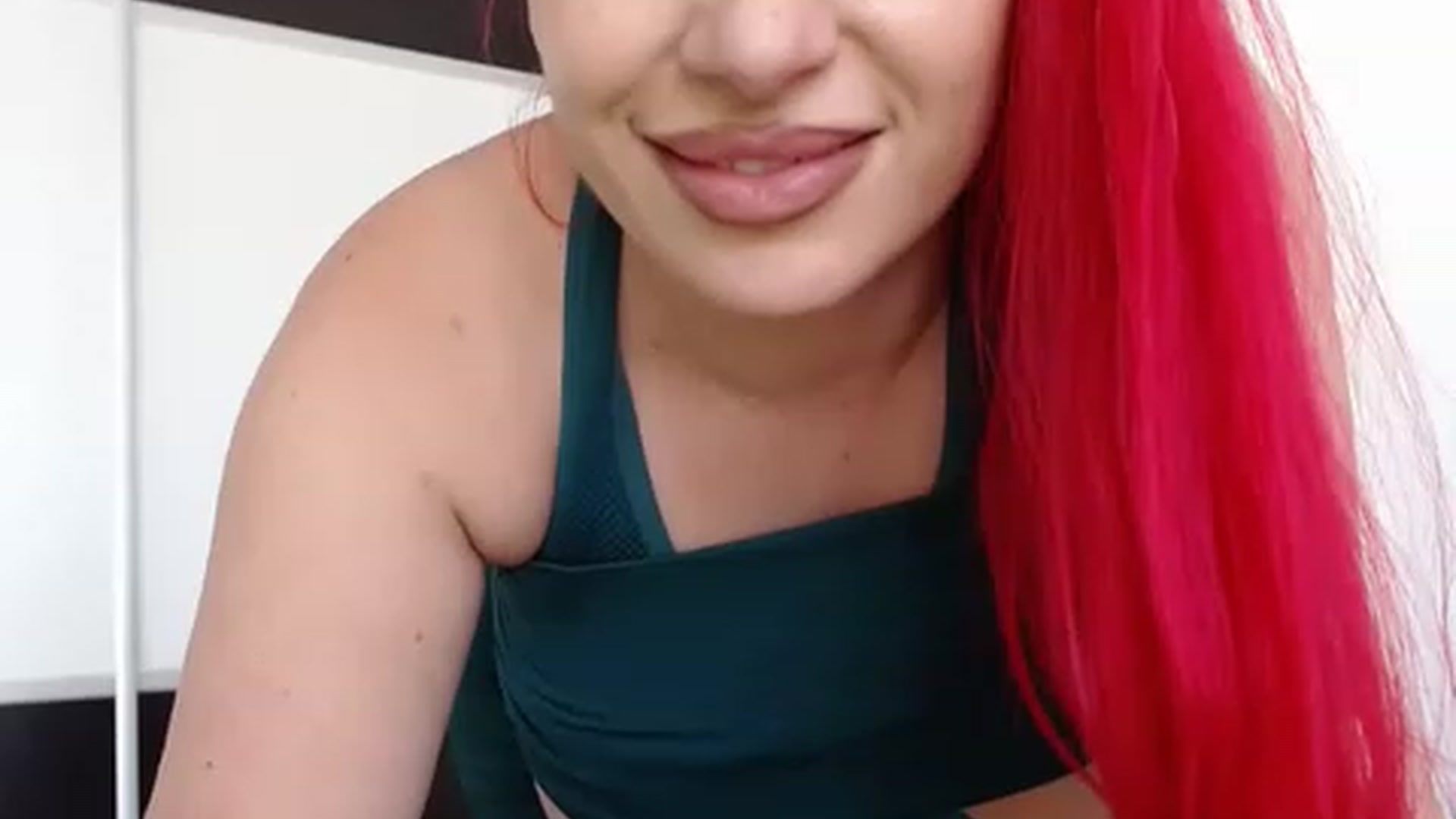Gallery image thumbnail from Sophia_88x's myfreecams stream on, 05/01/2023, 14:54 image 17 of 20
