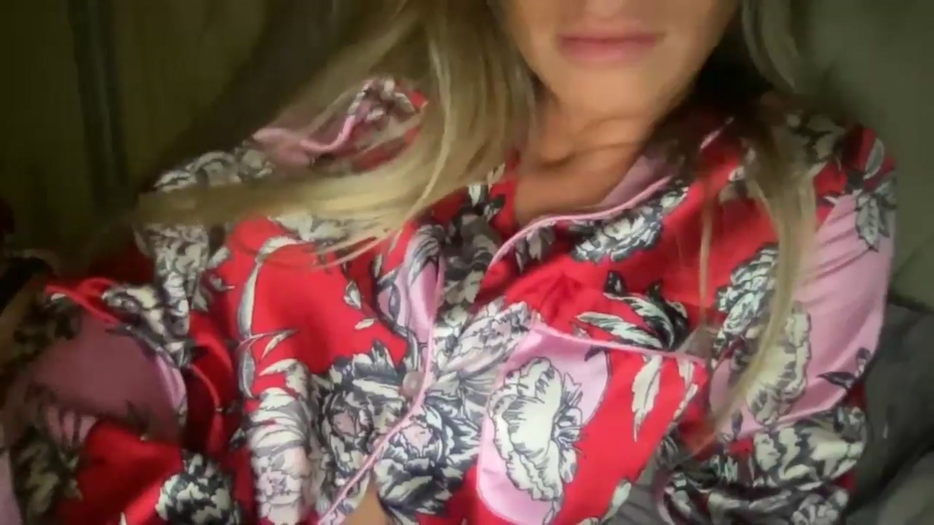 Gallery image thumbnail from Sophia_may7's myfreecams stream on, 05/27/2024, 24:43 image 7 of 20