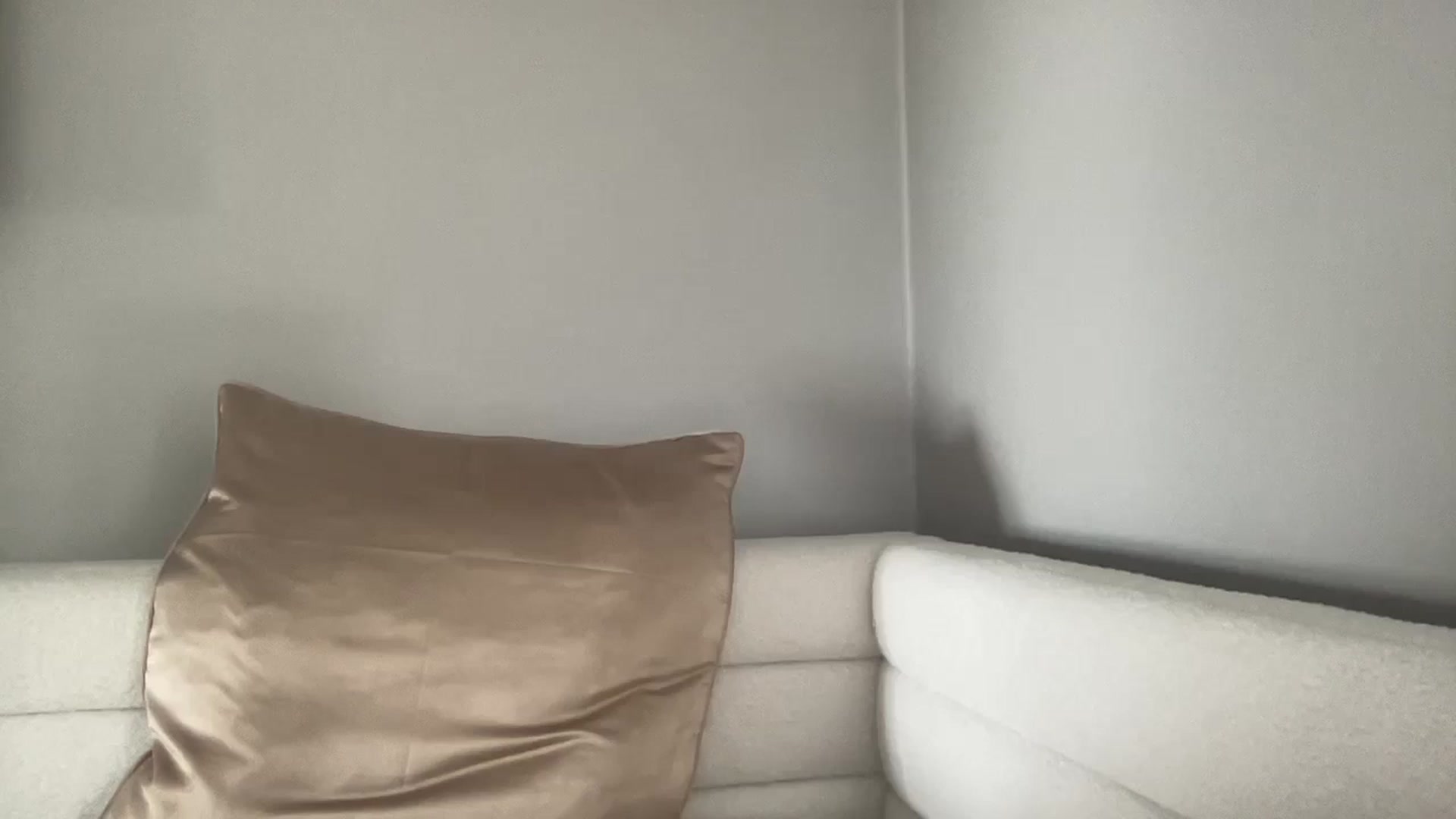 Gallery image thumbnail from Sophia_may7's myfreecams stream on, 06/24/2024, 13:50 image 19 of 20