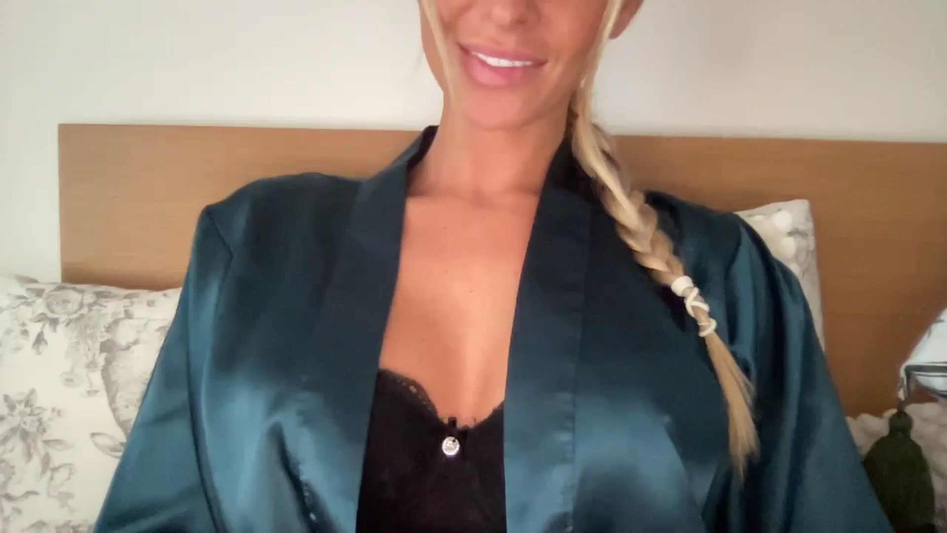 Gallery image thumbnail from Sophia_may7's myfreecams stream on, 06/30/2024, 13:41 image 2 of 20