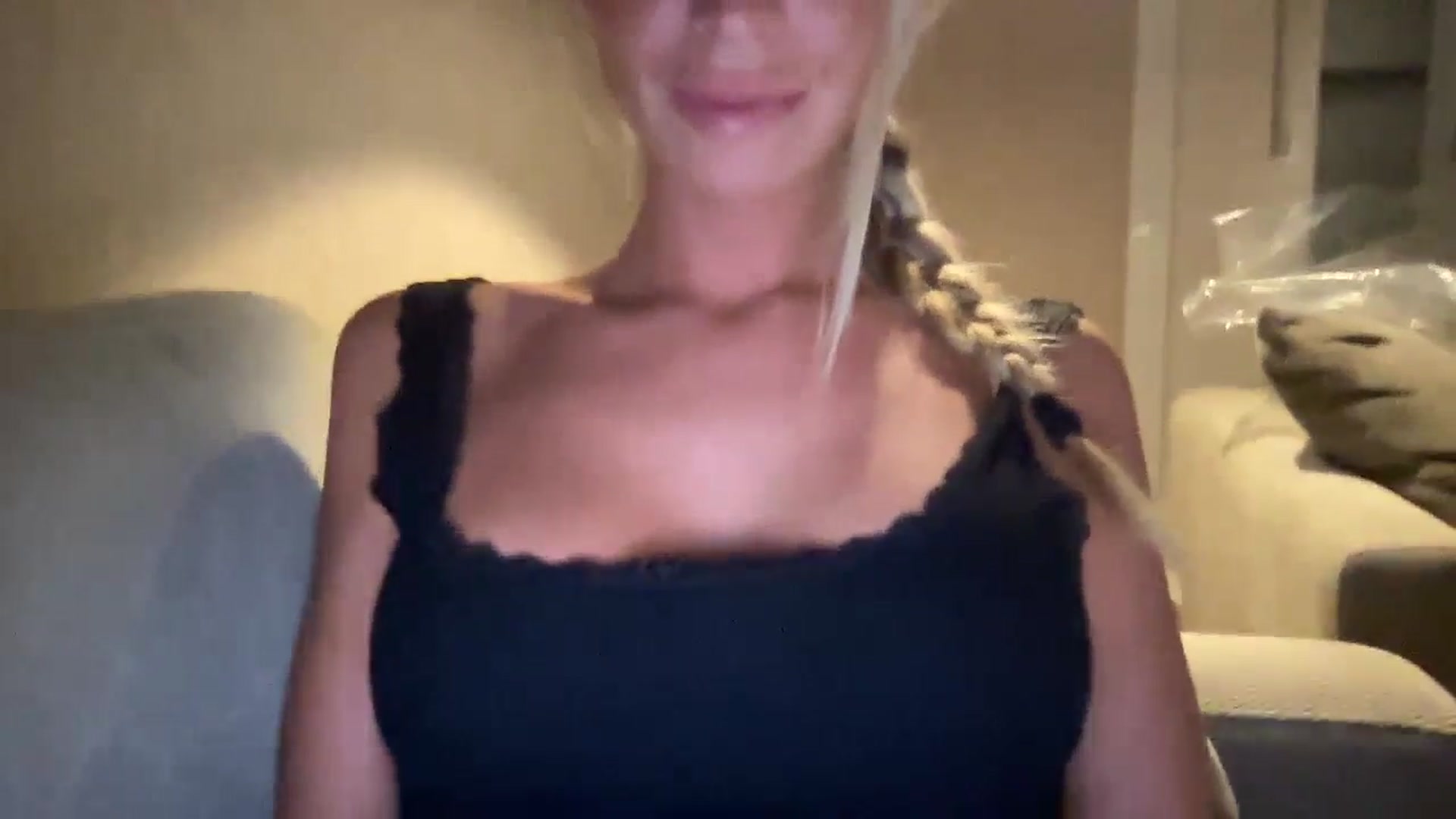 Gallery image thumbnail from Sophia_may7's myfreecams stream on, 07/04/2024, 19:53 image 6 of 20
