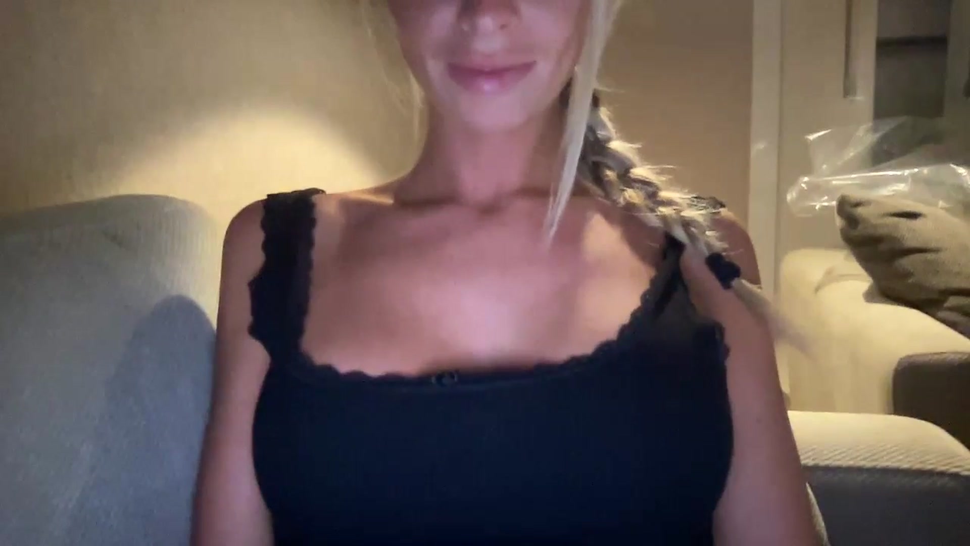 Gallery image thumbnail from Sophia_may7's myfreecams stream on, 07/04/2024, 19:53 image 13 of 20