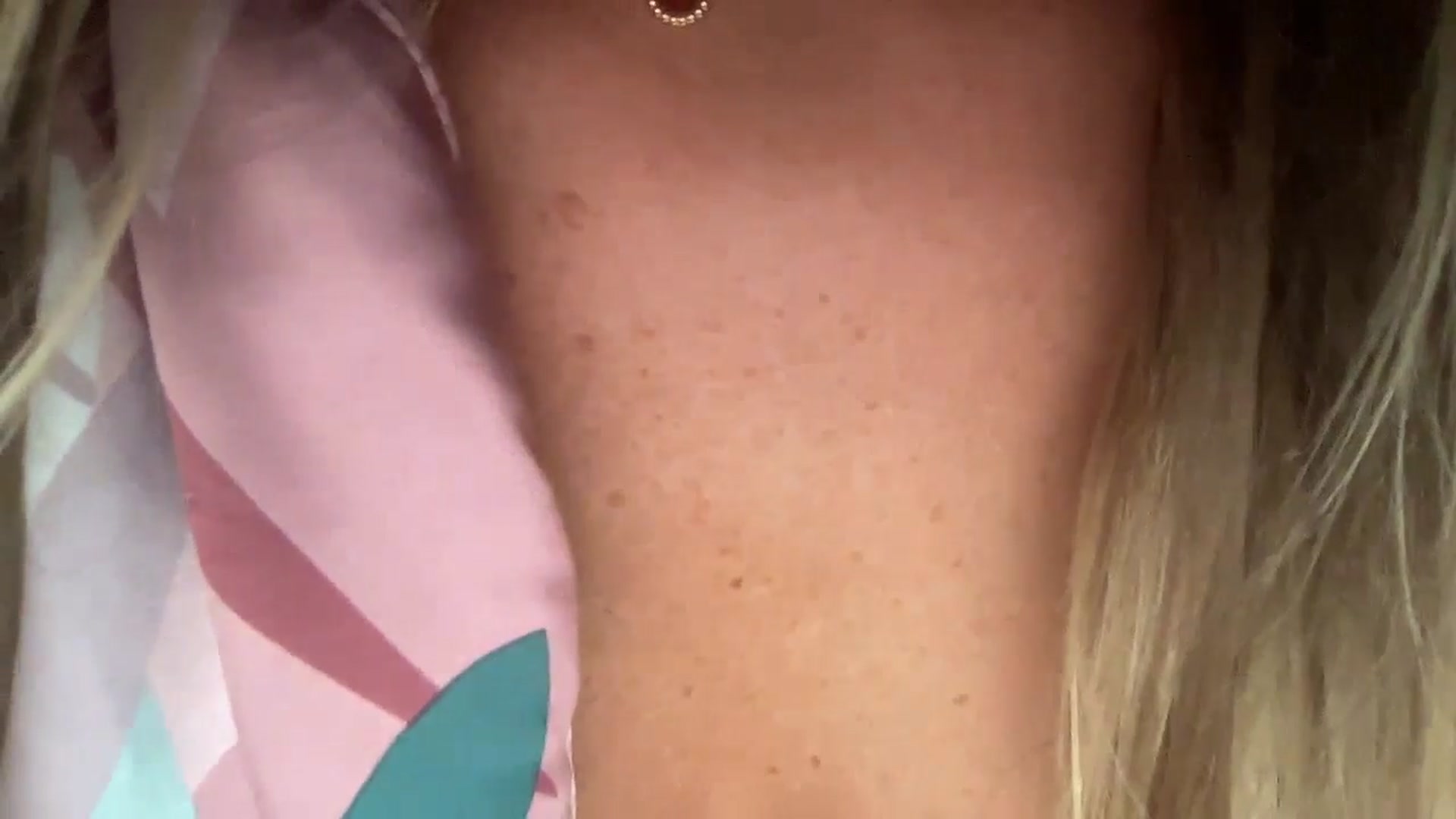Gallery image thumbnail from Sophia_may7's myfreecams stream on, 07/26/2024, 22:29 image 5 of 20