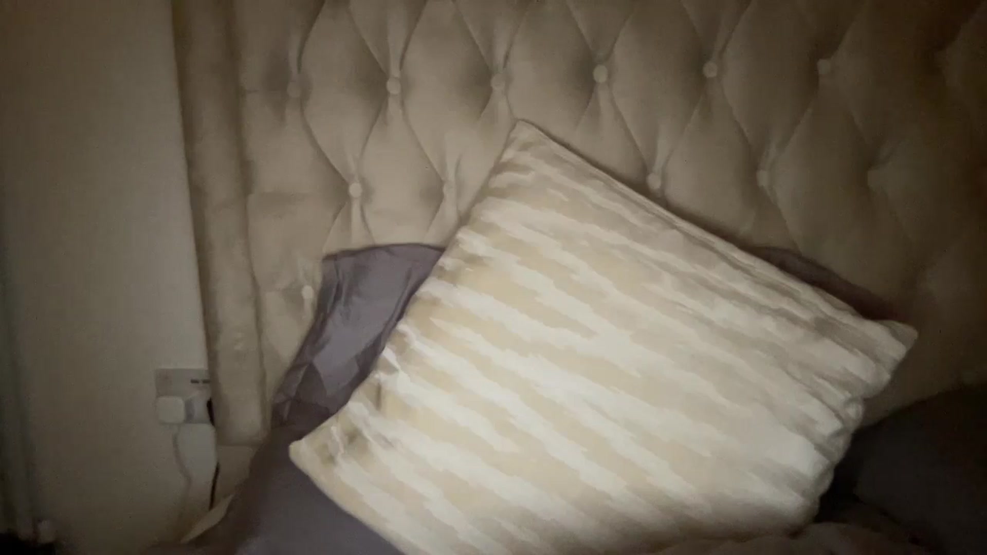 Gallery image thumbnail from Sophia_may7's myfreecams stream on, 08/20/2024, 22:08 image 16 of 20