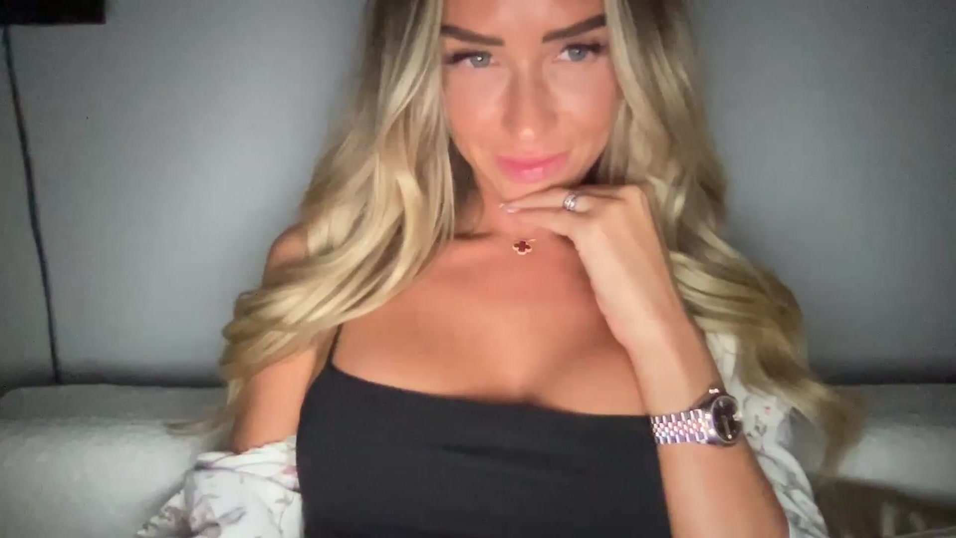 Gallery image thumbnail from Sophia_may7's myfreecams stream on, 08/23/2024, 23:05 image 4 of 20