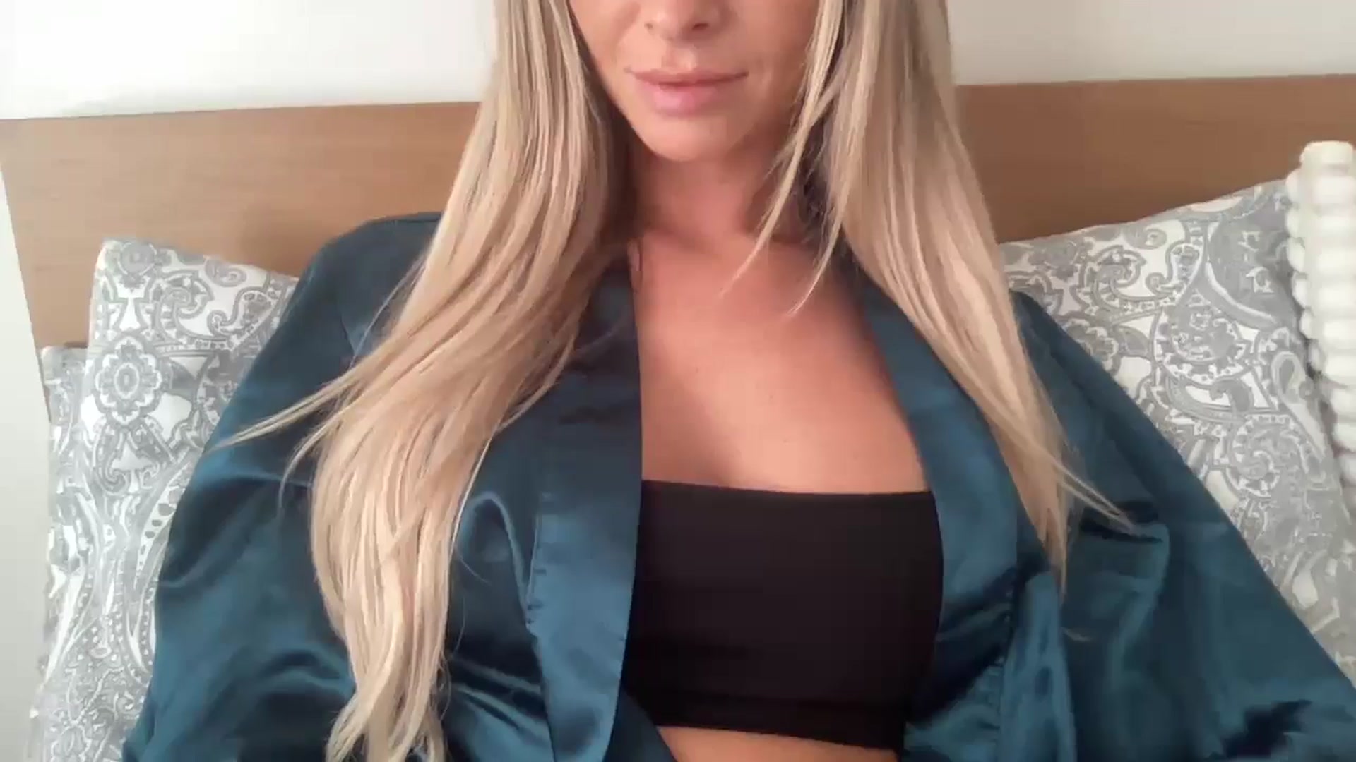 Gallery image thumbnail from Sophia_may7's myfreecams stream on, 09/13/2024, 14:22 image 4 of 20