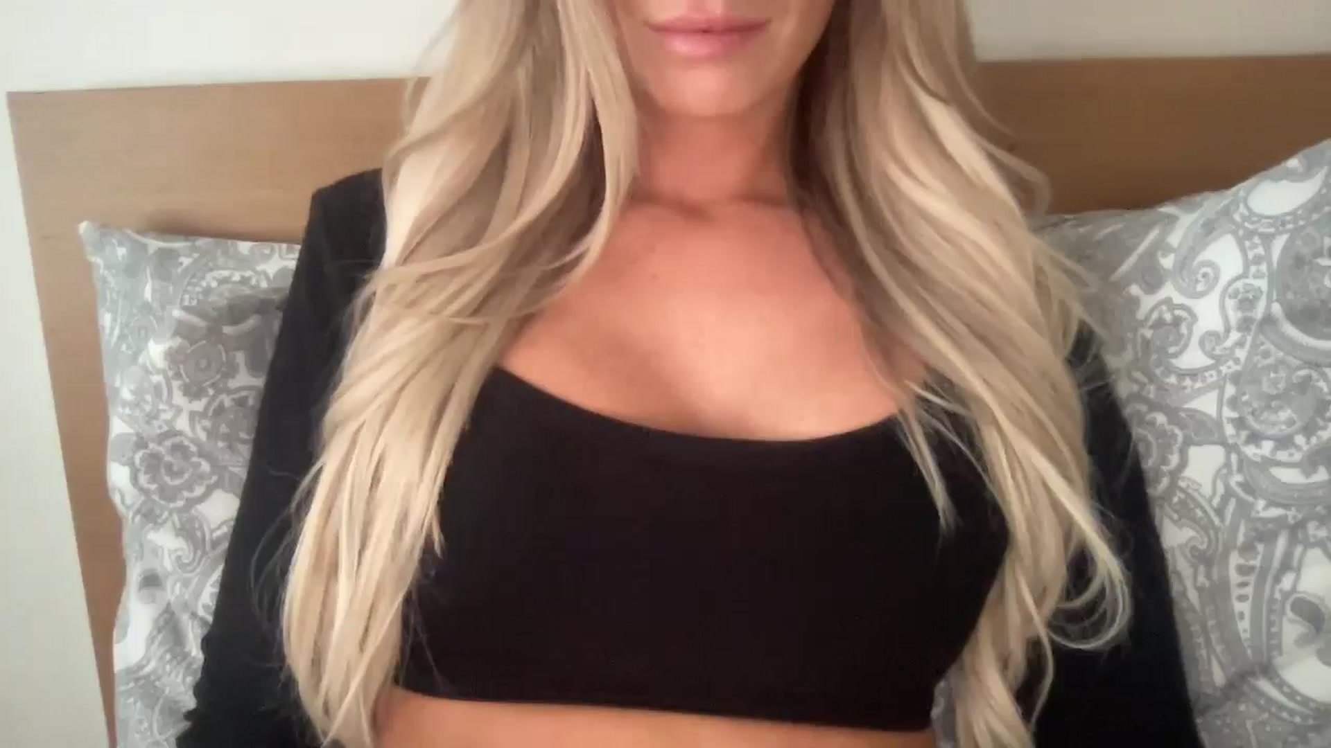 Gallery image thumbnail from Sophiaamay's myfreecams stream on, 09/13/2024, 15:34 image 7 of 20