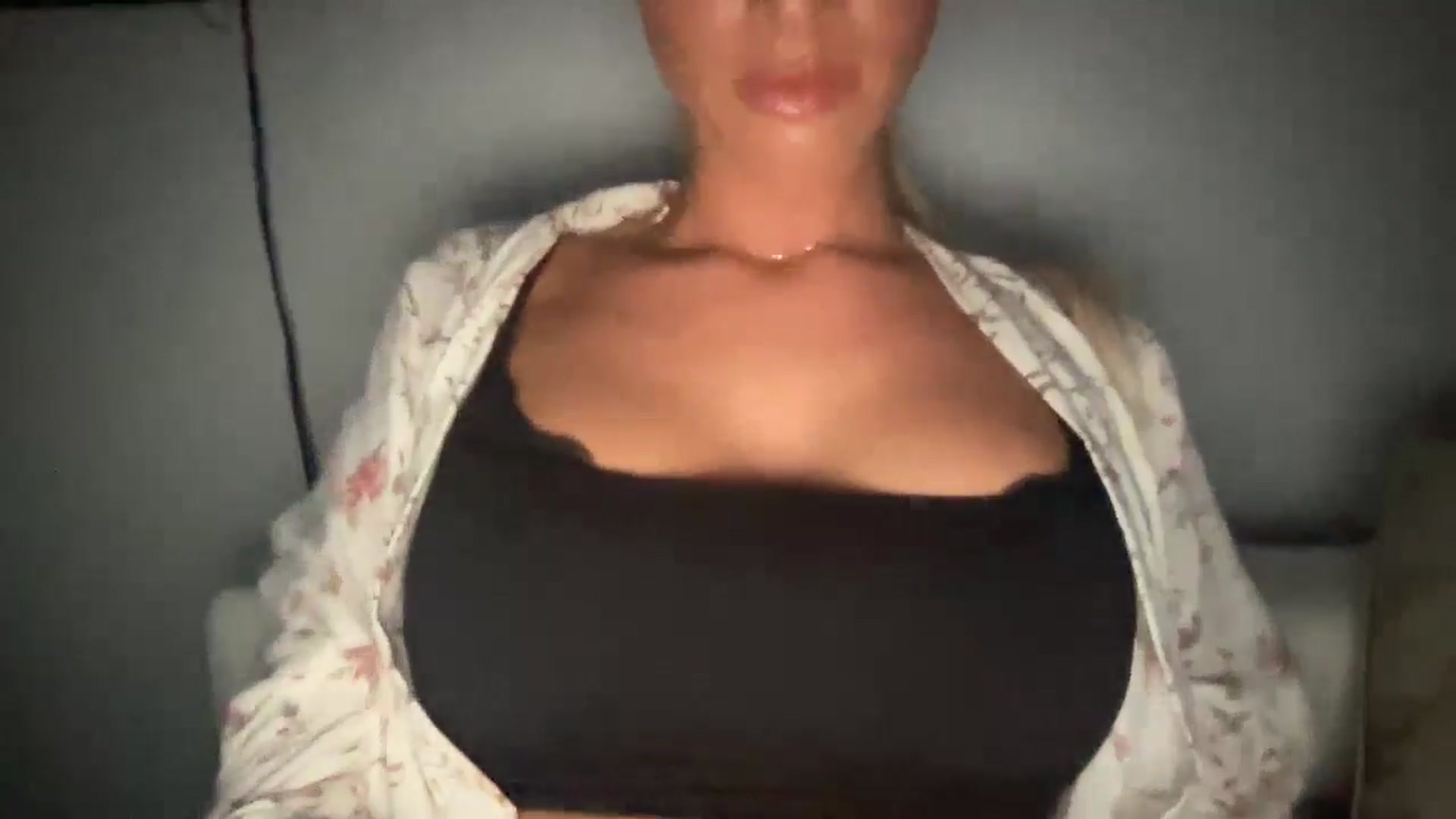 Gallery image thumbnail from Sophiaamay's myfreecams stream on, 09/14/2024, 18:25 image 12 of 20