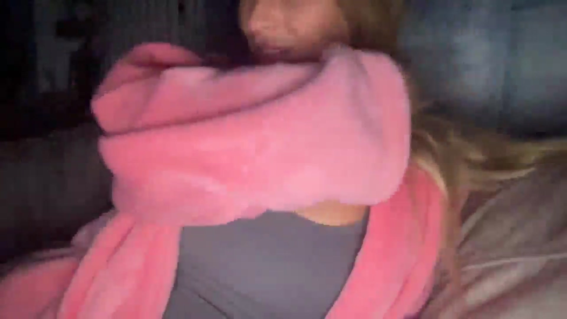 Gallery image thumbnail from Sophiaamay's myfreecams stream on, 01/28/2025, 17:28 image 12 of 20