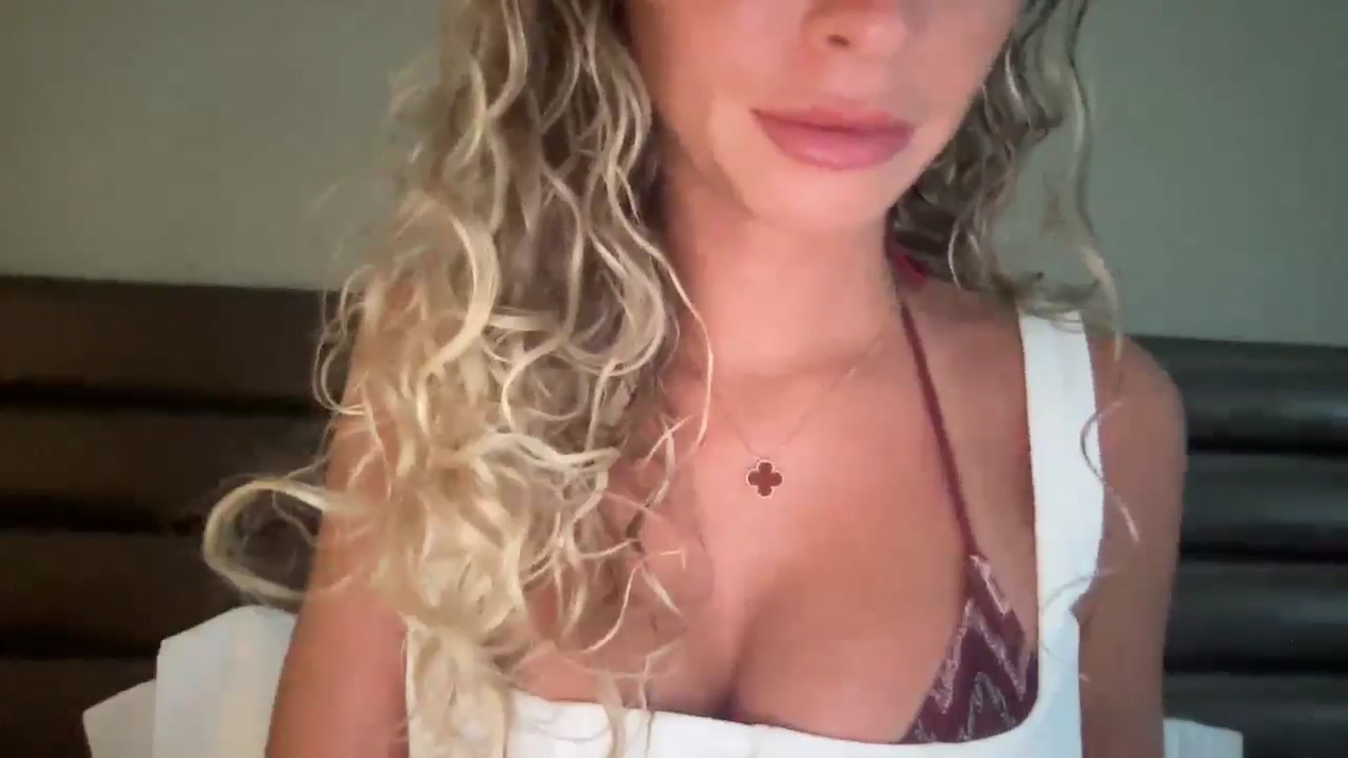 Gallery image thumbnail from Sophiaamay's myfreecams stream on, 03/13/2025, 07:12 image 14 of 20
