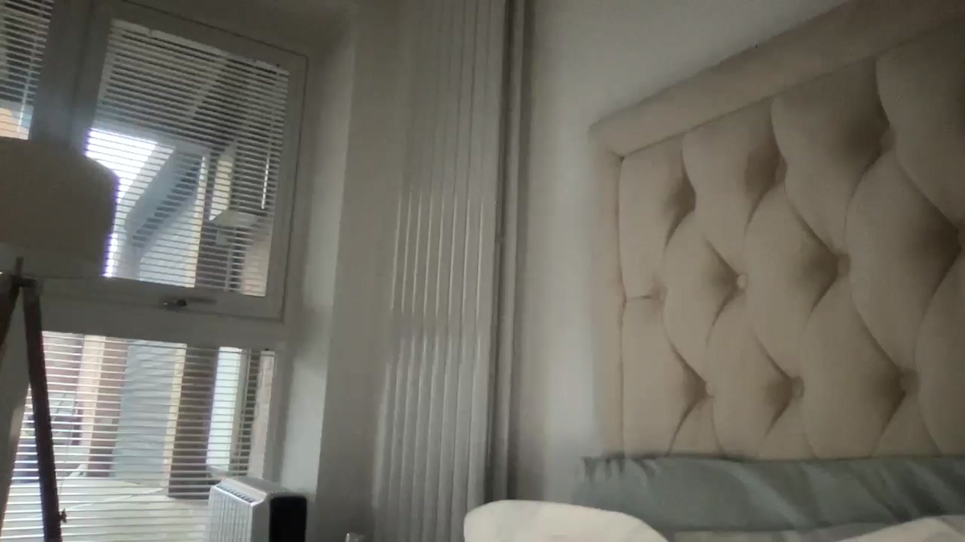 Gallery image thumbnail from Sophiaamay's myfreecams stream on, 04/15/2025, 15:17 image 12 of 20