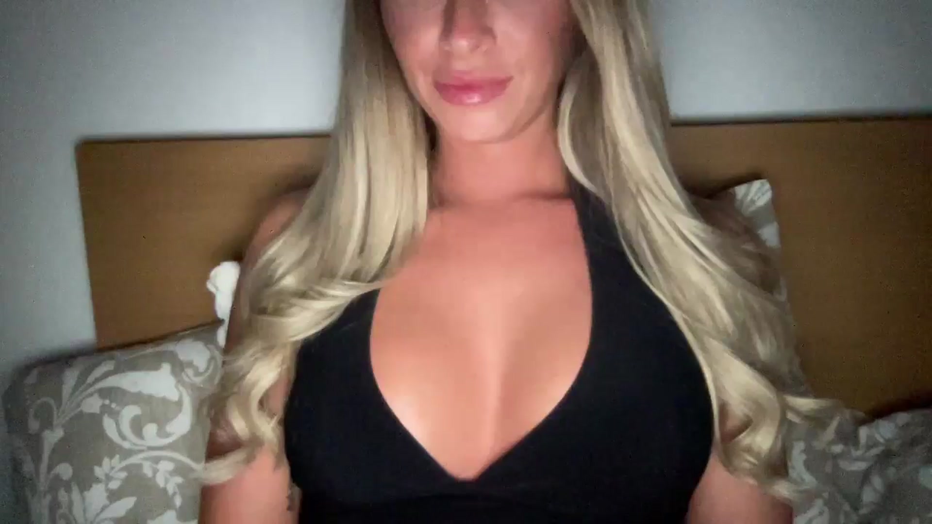 Gallery image thumbnail from Sophiaamay's myfreecams stream on, 09/09/2025, 19:34 image 9 of 20