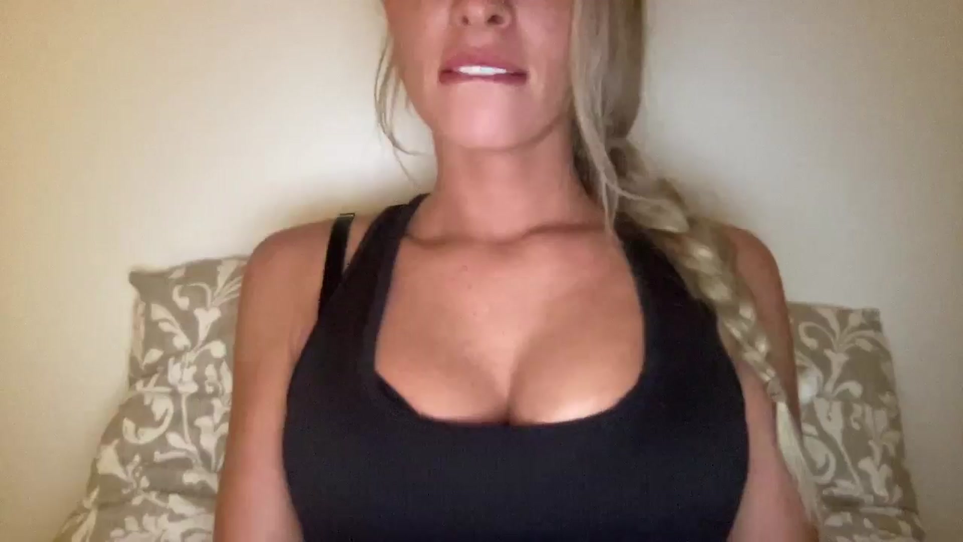 Gallery image thumbnail from Sophiaamay's myfreecams stream on, 09/27/2025, 23:53 image 20 of 20