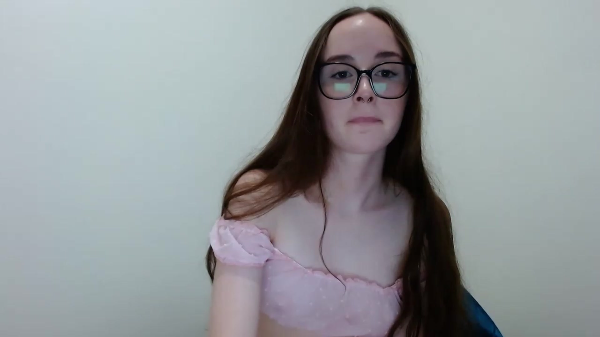 Gallery image thumbnail from Sophialove2's myfreecams stream on, 02/25/2023, 05:08 image 18 of 20