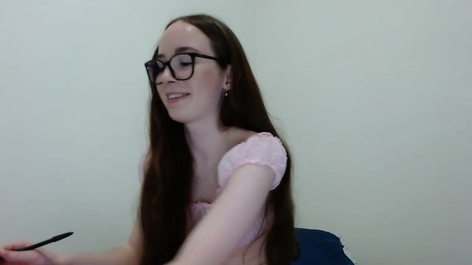 Gallery image thumbnail from Sophialove2's myfreecams stream on, 02/25/2023, 05:08 image 5 of 20