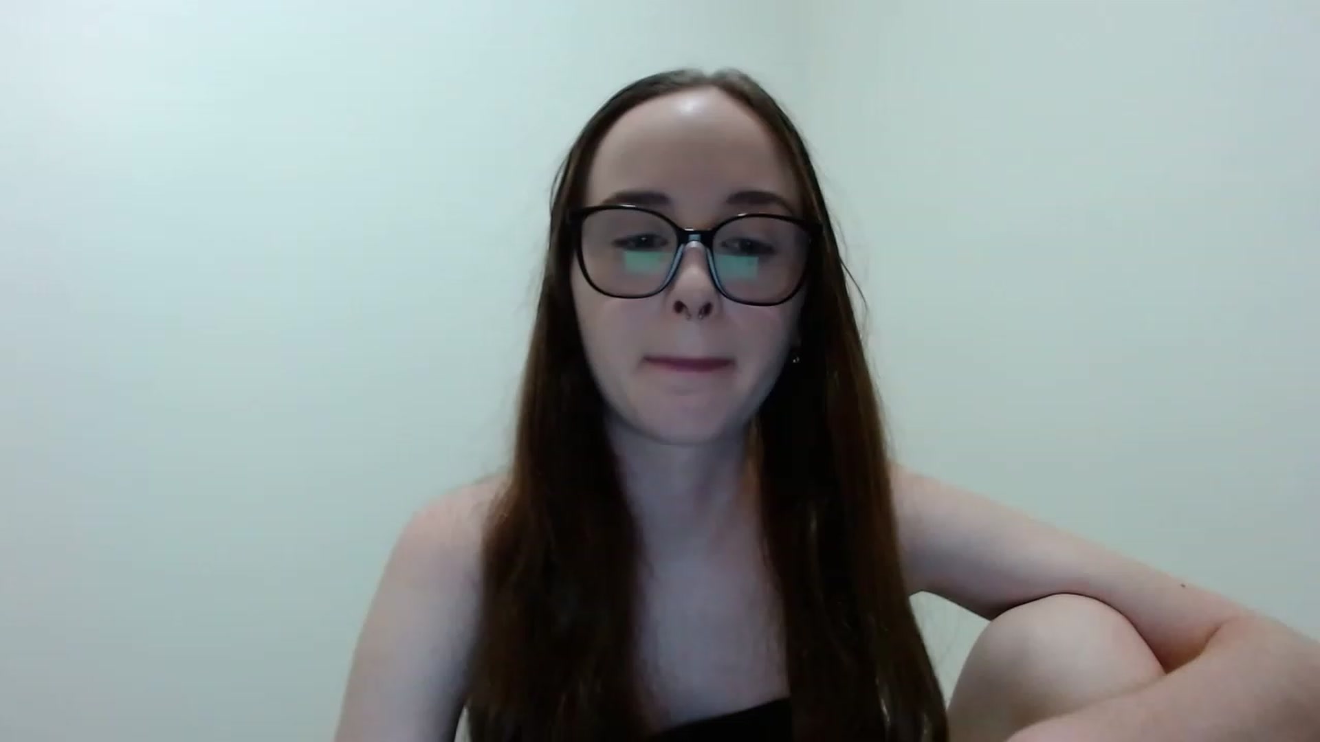 Gallery image thumbnail from Sophialove2's myfreecams stream on, 03/22/2023, 18:11 image 4 of 20