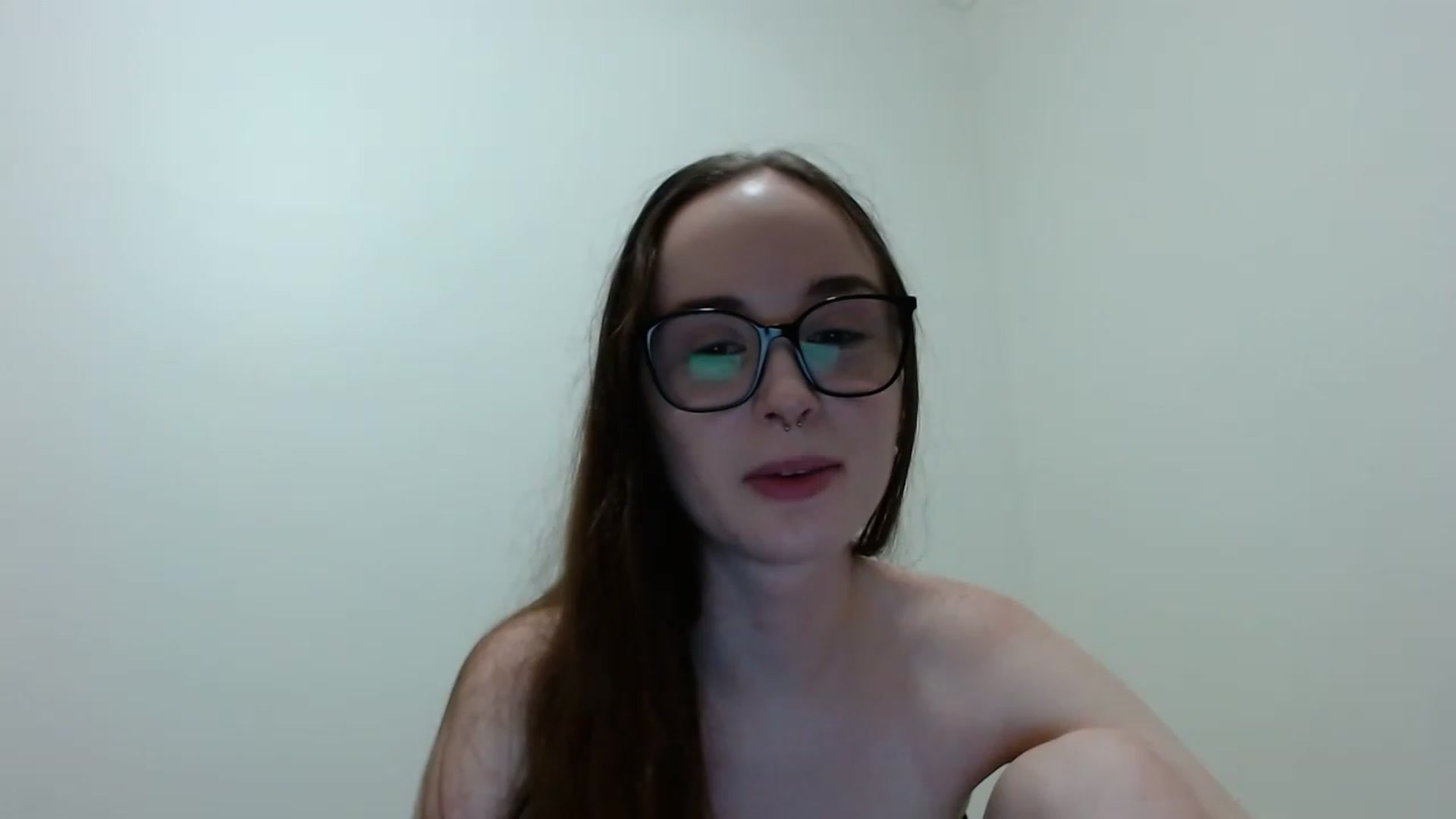 Gallery image thumbnail from Sophialove2's myfreecams stream on, 03/22/2023, 18:11 image 16 of 20