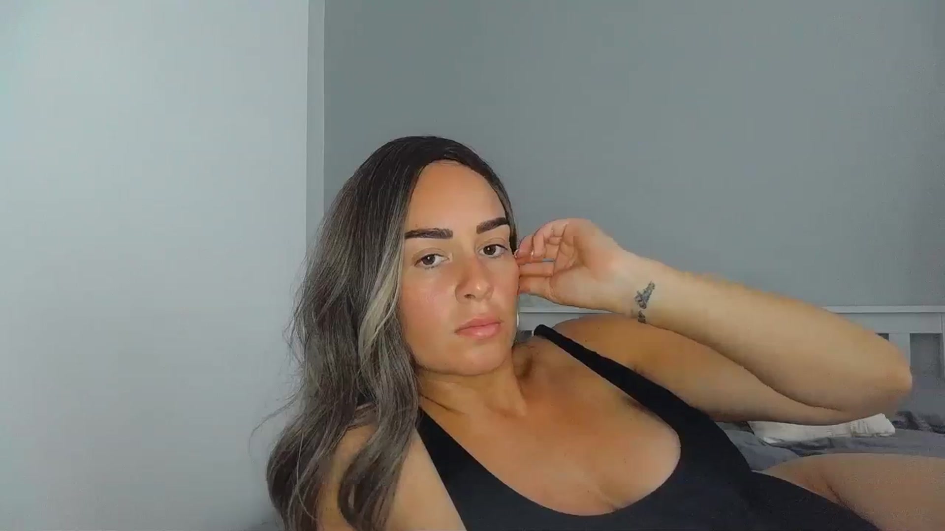 Gallery image thumbnail from Sophiaviennax's myfreecams stream on, 09/05/2023, 12:52 image 14 of 20
