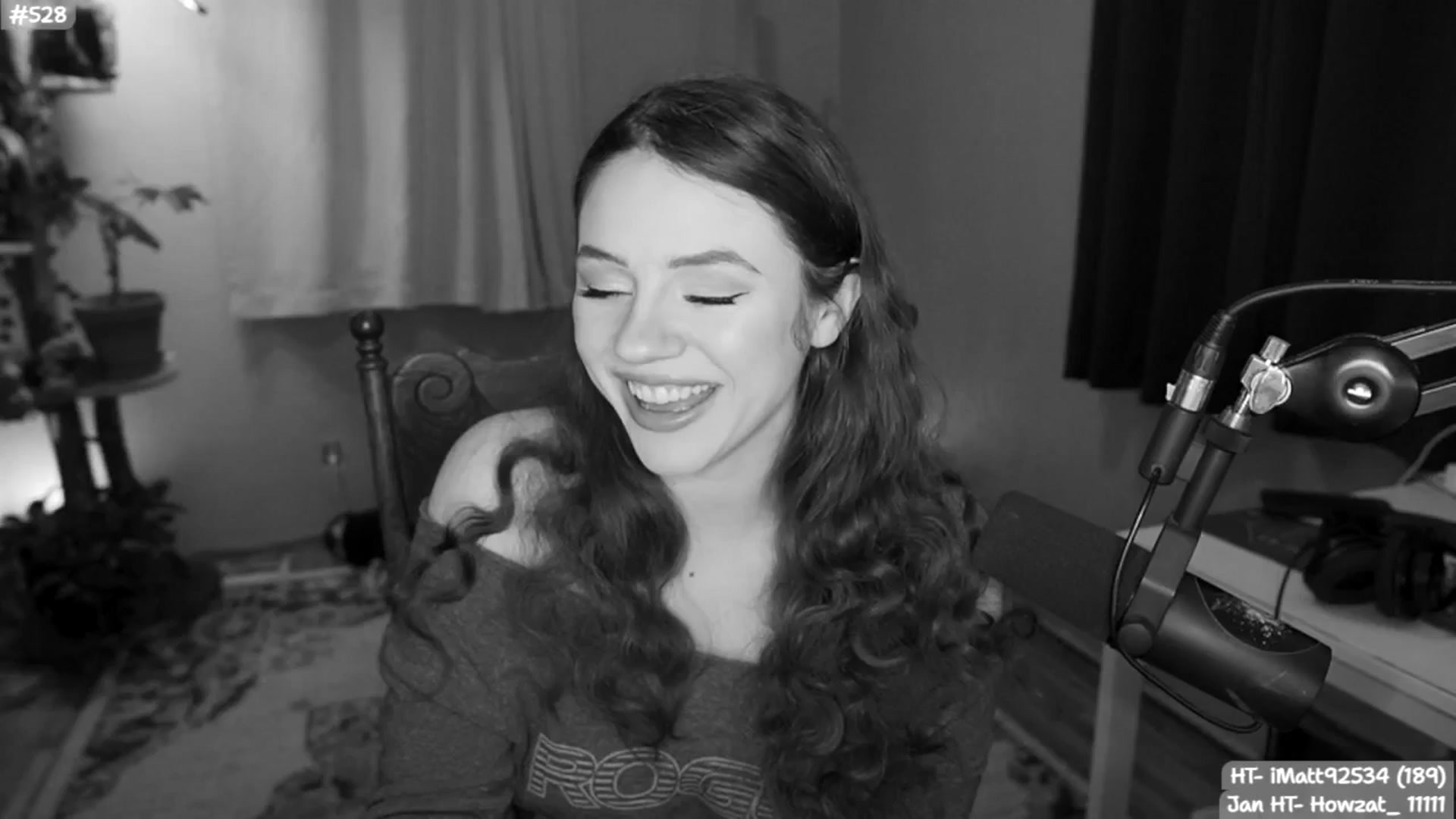 Gallery image thumbnail from SophieAmor's myfreecams stream on, 01/27/2026, 05:38 image 3 of 20