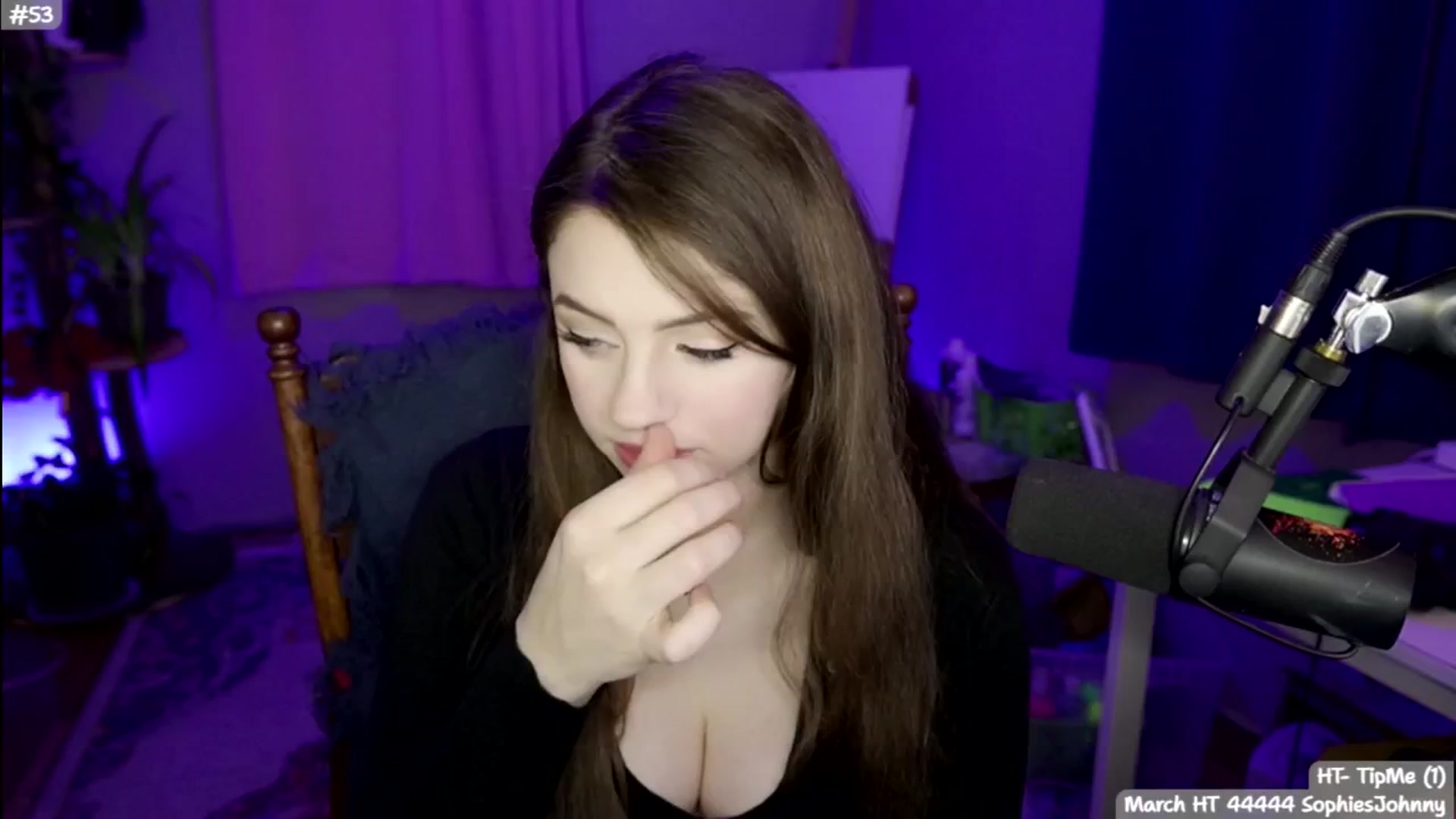 Gallery image thumbnail from SophieAmor's myfreecams stream on, 03/08/2026, 07:54 image 1 of 20