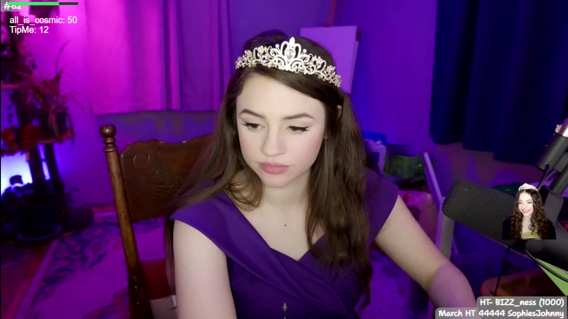 Gallery image thumbnail from SophieAmor's myfreecams stream on, 03/16/2026, 06:32 image 15 of 20