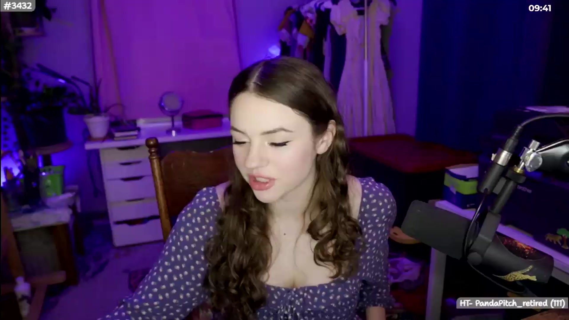 Gallery image thumbnail from SophieAmor's myfreecams stream on, 05/14/2026, 03:03 image 5 of 20