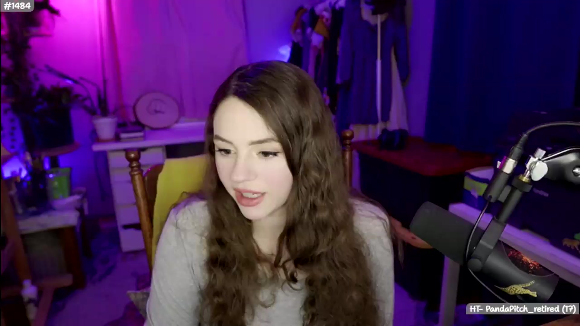 Gallery image thumbnail from SophieAmor's myfreecams stream on, 05/19/2026, 03:07 image 1 of 20