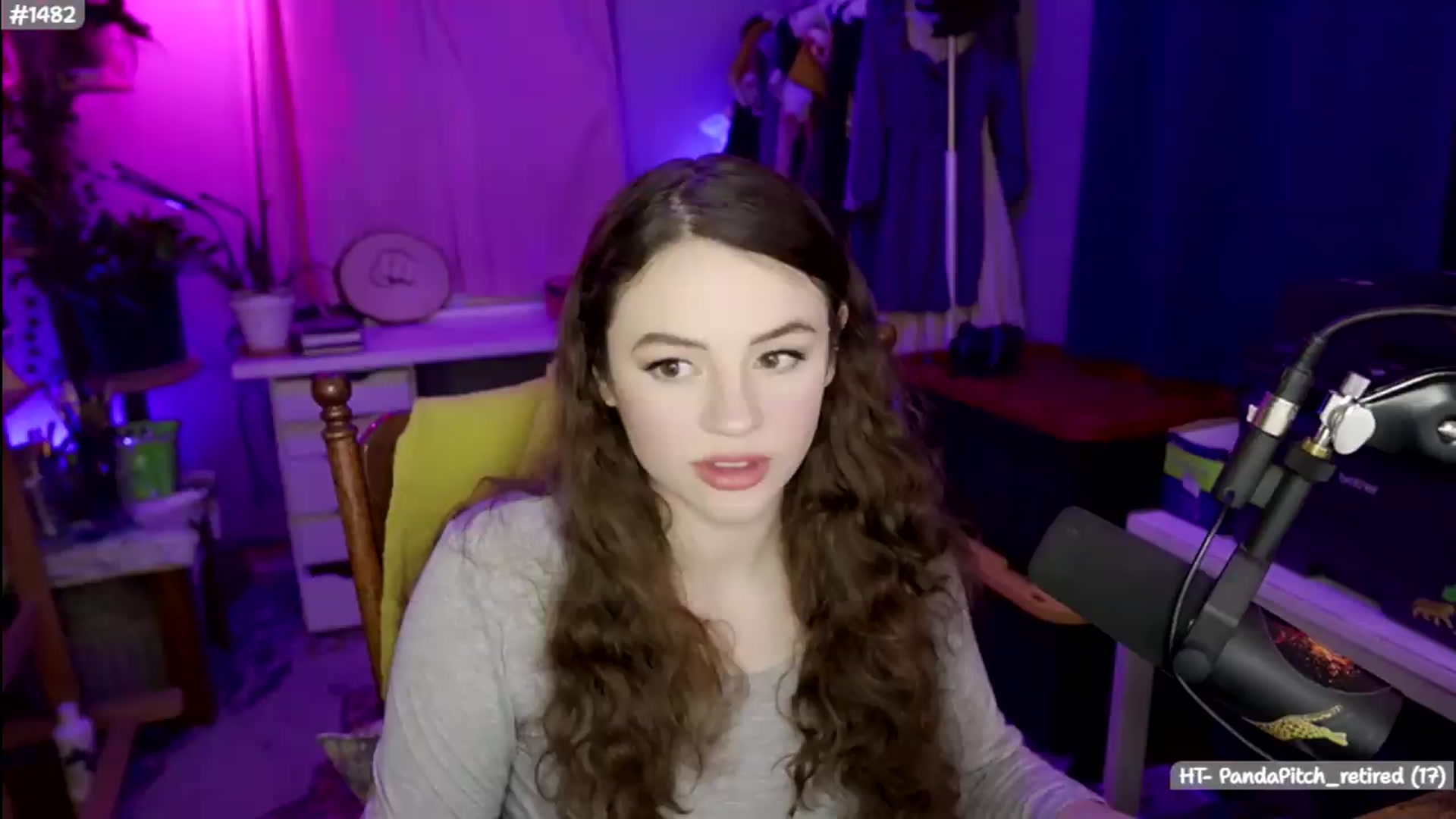 Gallery image thumbnail from SophieAmor's myfreecams stream on, 05/19/2026, 03:07 image 3 of 20