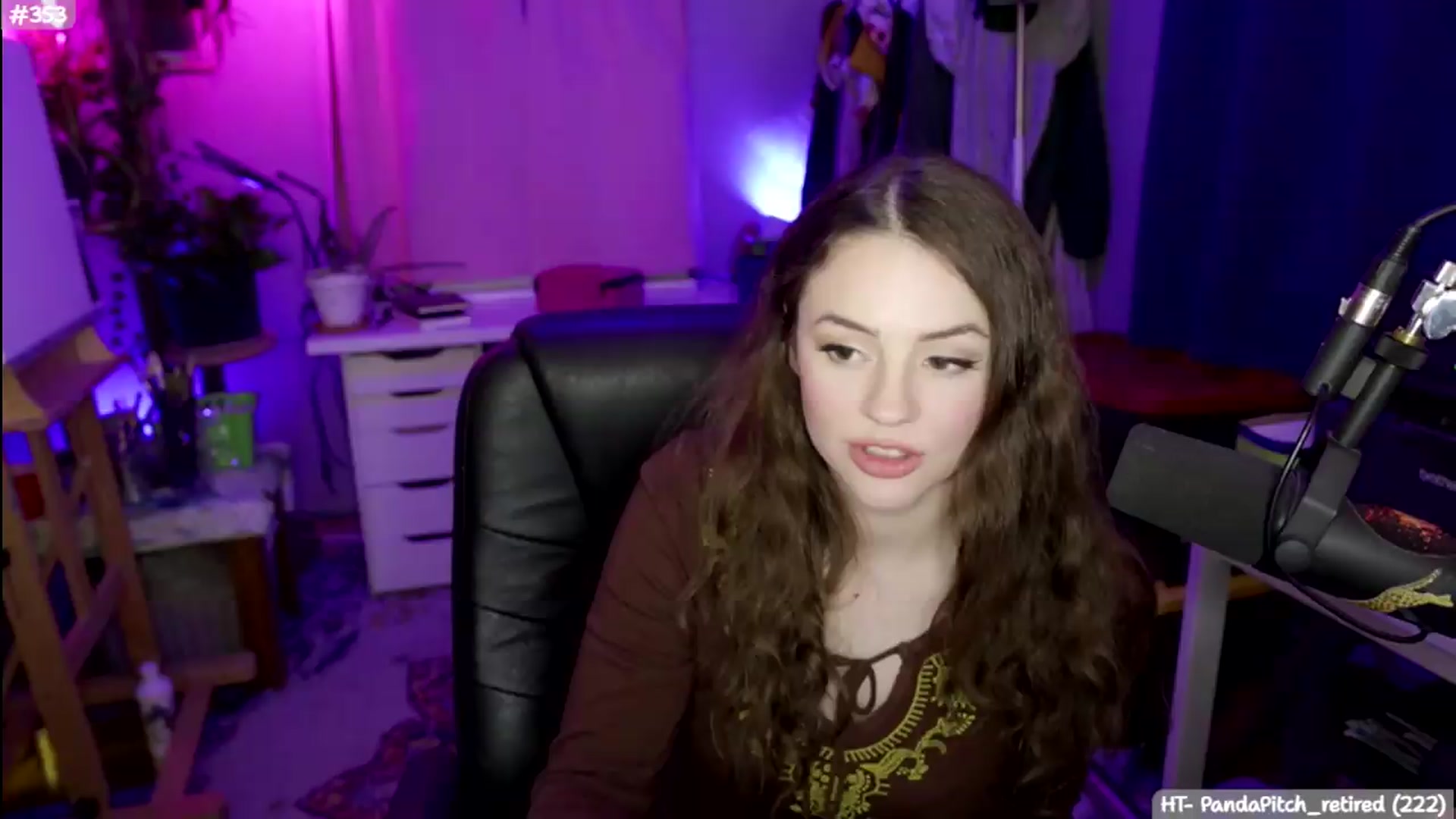 Gallery image thumbnail from SophieAmor's myfreecams stream on, 06/11/2026, 04:44 image 7 of 20