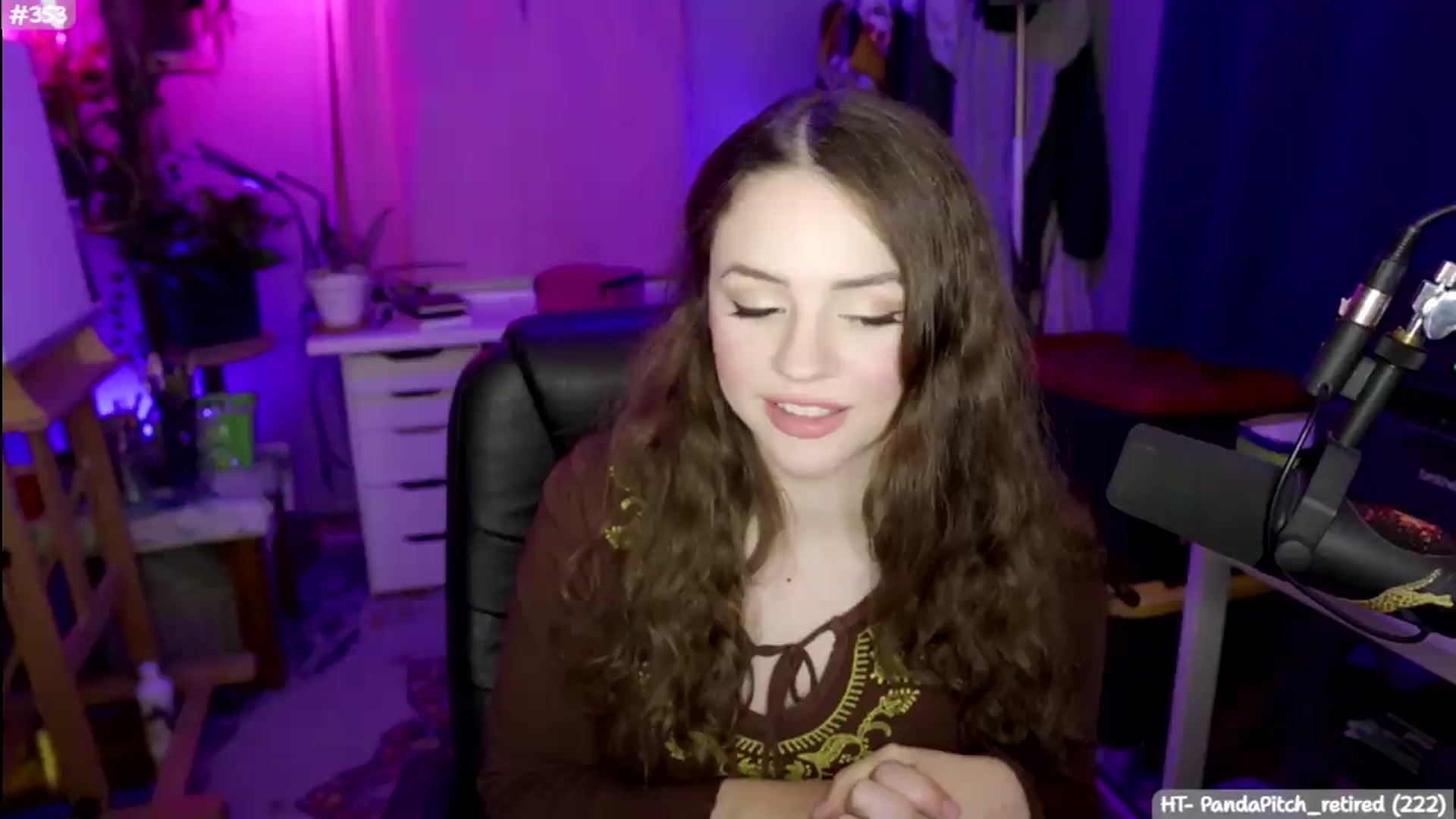 Gallery image thumbnail from SophieAmor's myfreecams stream on, 06/11/2026, 04:44 image 2 of 20