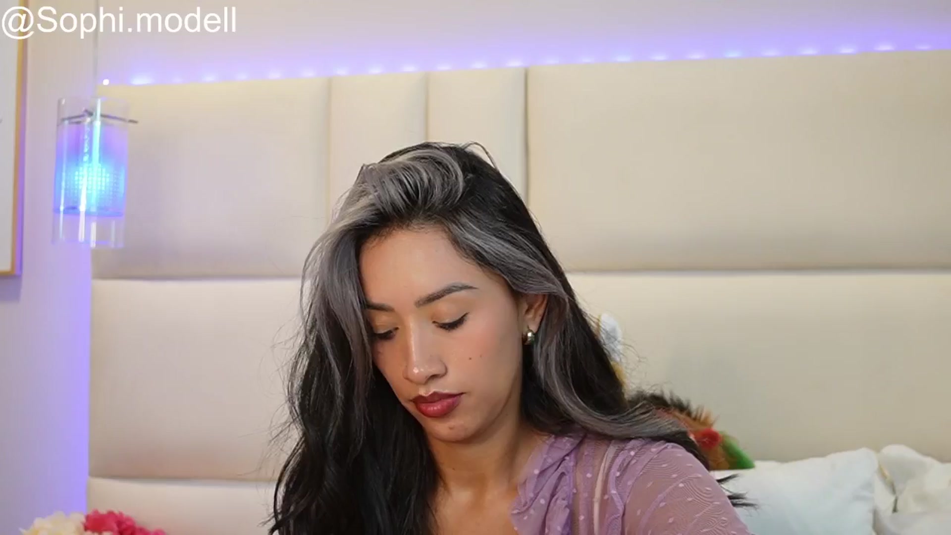 Gallery image thumbnail from SophieBecker's myfreecams stream on, 08/17/2025, 02:48 image 19 of 20