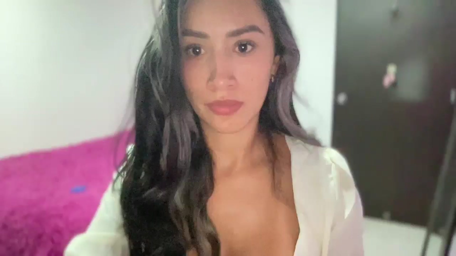 Gallery image thumbnail from SophieBecker's myfreecams stream on, 09/01/2025, 04:04 image 12 of 20